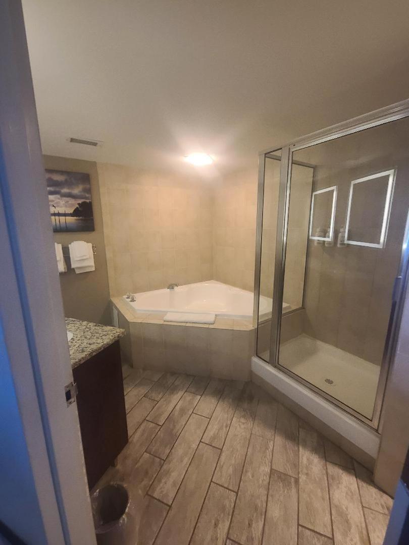 Ocean Reef Suites Kill Devil Hills Pokoj fotografie